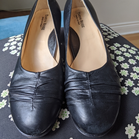 Taryn Rose leather pumps - Picture 2 of 8